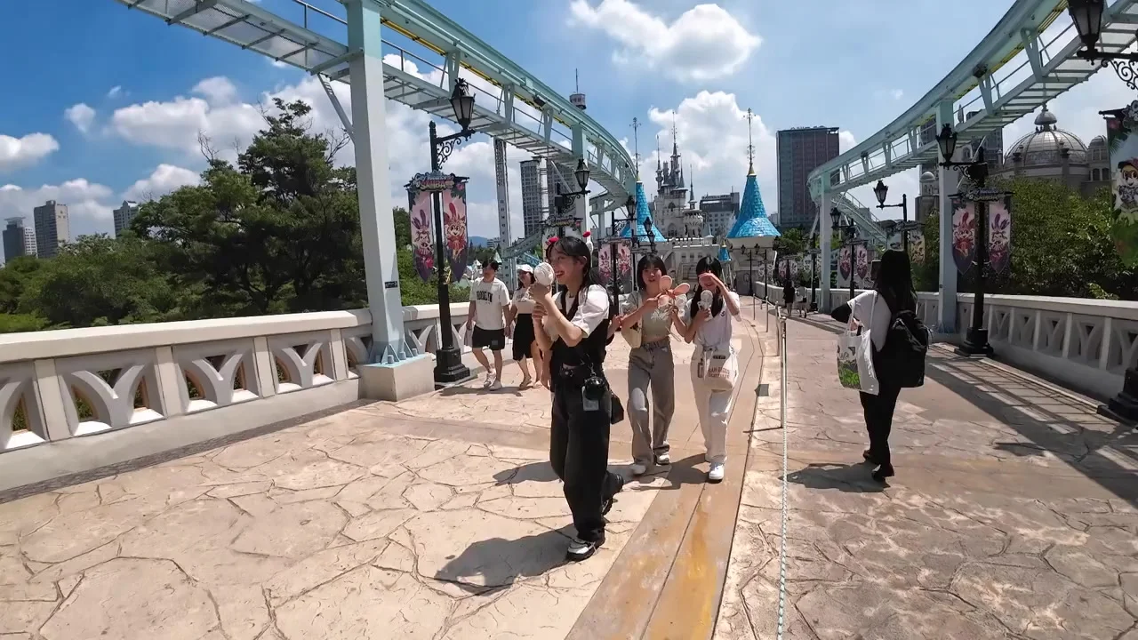 過去のロッテワールドでの一場面