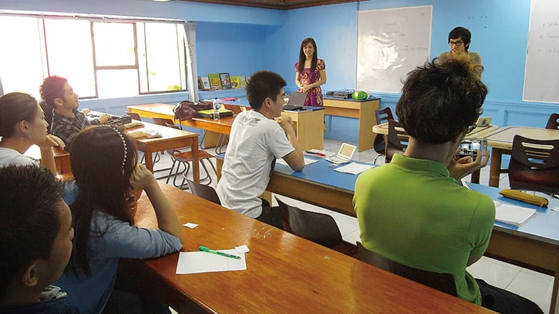フィリピン留学の魅力|特徴4TOEICやIELTS、ワーキングホリデー等目的にあった授業が受けられる