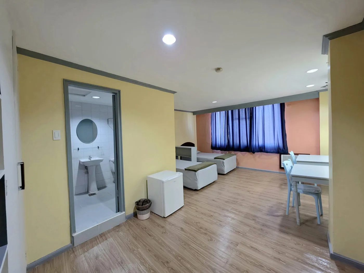CPILS 改装済みTwin Room（別角度）