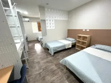 HELP Clark 新4人部屋