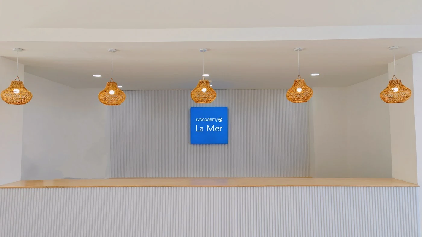 EV La Mer Campus 受付
