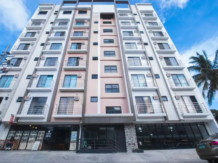 WE Academy Iloilo 校舎外観（学校提供写真）