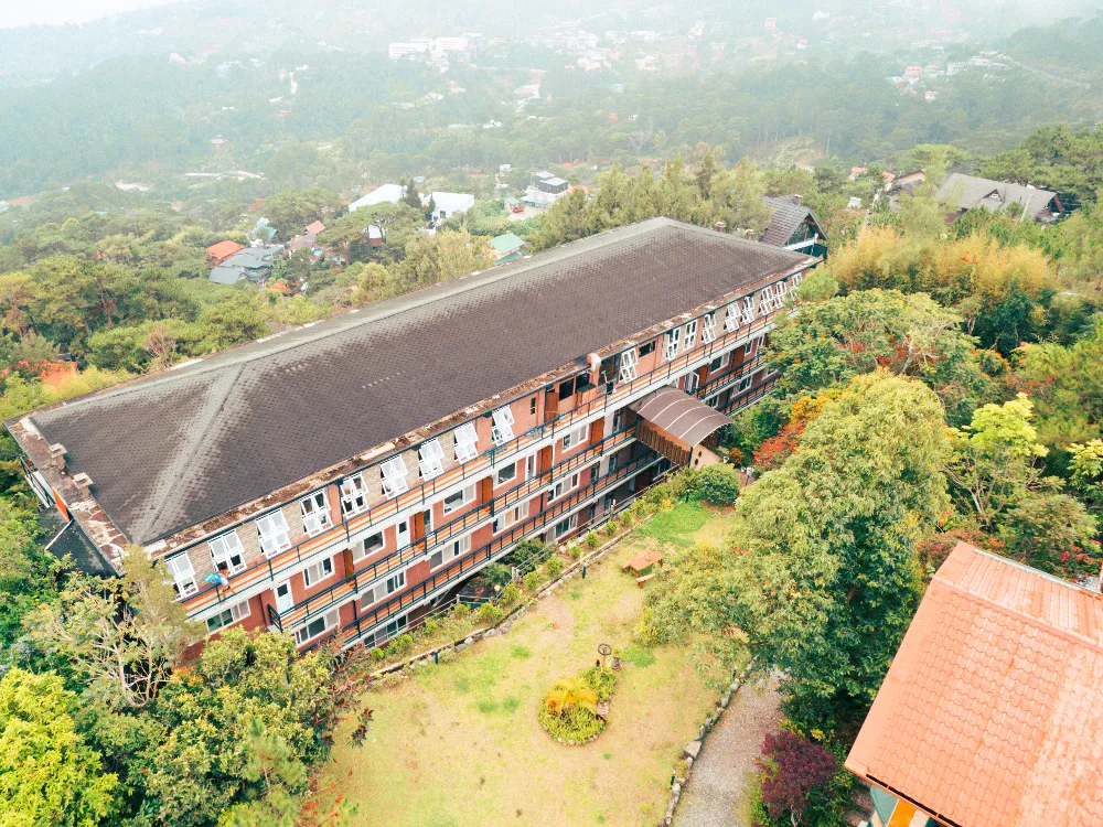 Baguio Jic Premium 学校風景 空撮