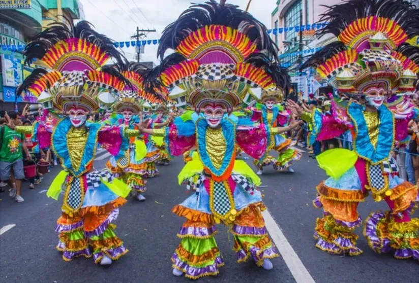 フィリピン フィエスタ(お祭)|マスカラ(Masskara) – バコロド